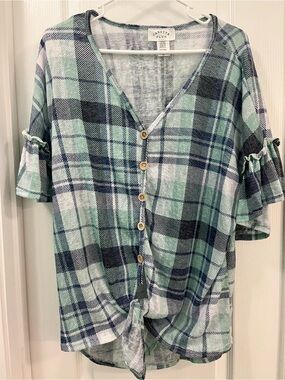 Janette Plus Mint Green and Navy Boho Plaid Tie-Front Button Top XL.